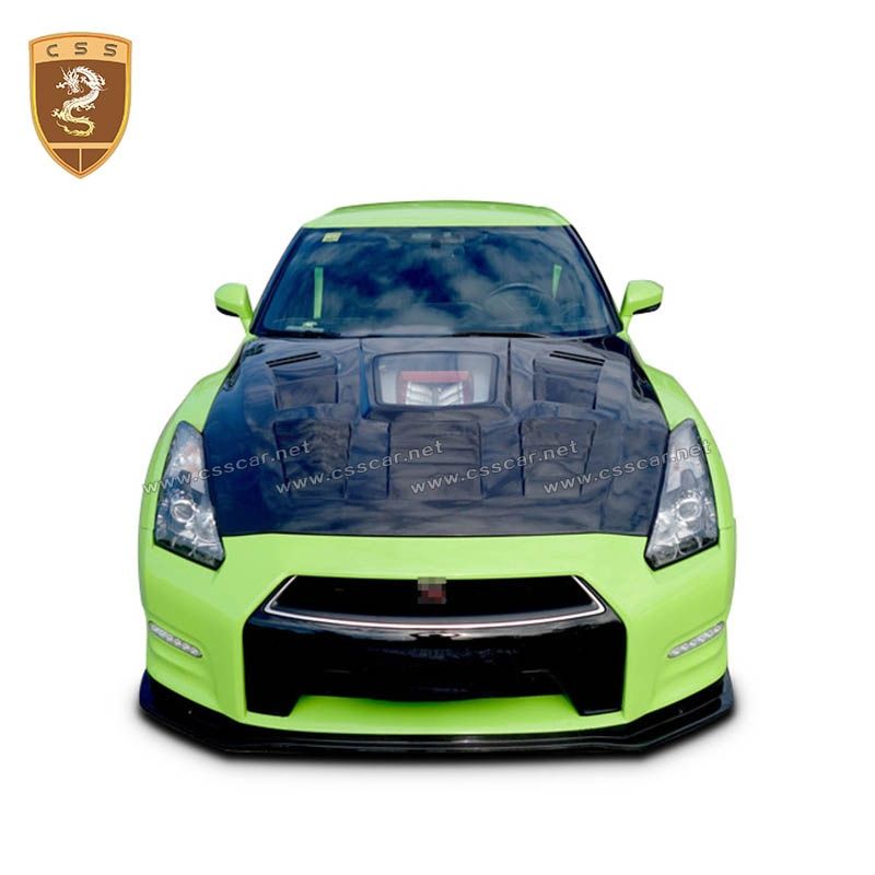 Nissan GTR R35 transparent hood