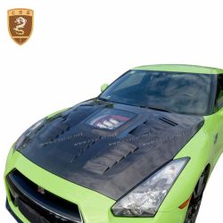 Nissan GTR R35 transparent hood