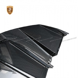 Lamborghini LP700 dry carbon V rear lip